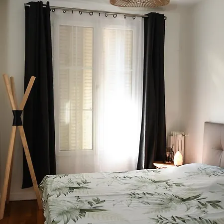 Apartment Elegant Et Clichy